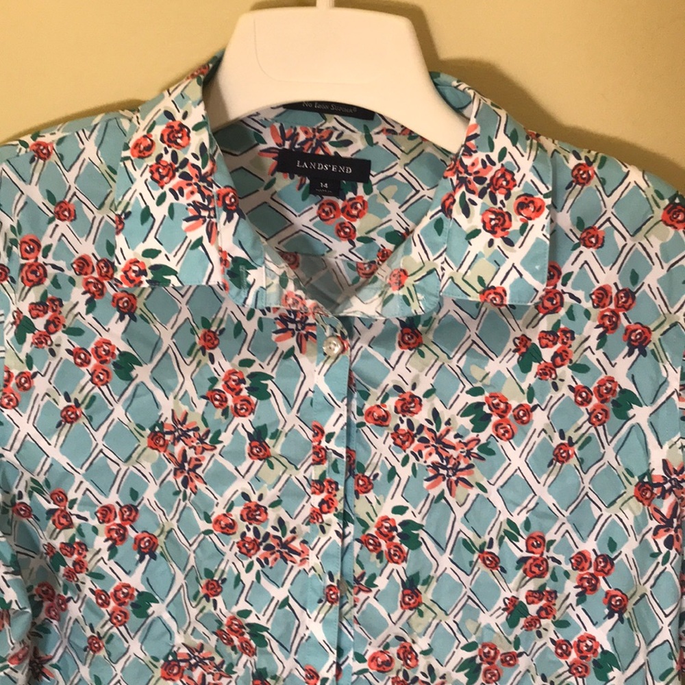 Floral button up - Picture 2 of 2